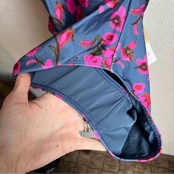 VIX PAULA HERMANNY Fiore Bia Ruched Floral-Print Halterneck Swimsuit Cobalt Blue - Picture 9 of 13